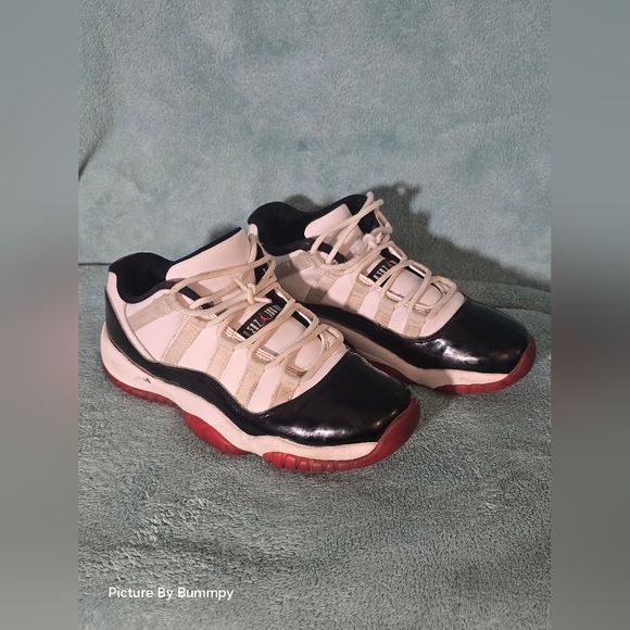 Nike Air Jordan 11 Low "Concord Bred" 2020 GS Size 6.5Y - Picture 2 of 16